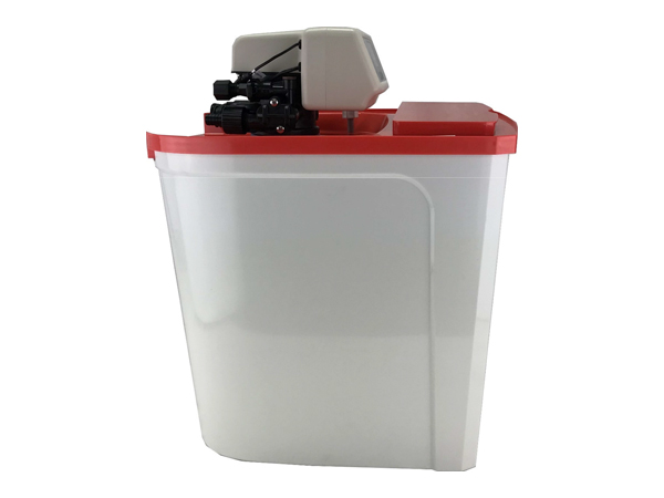 Teal Metered Domestic Water Softener 10L for small residential properties